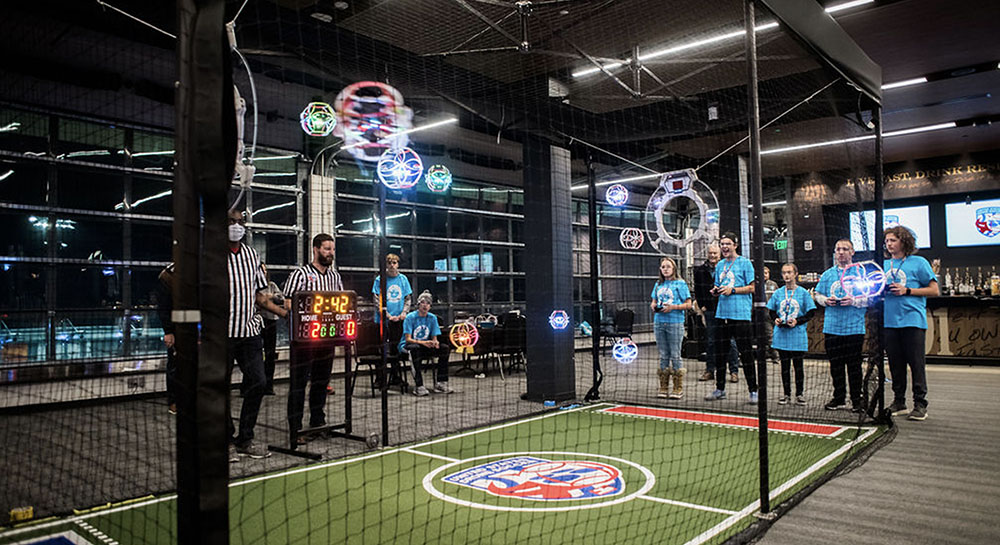 Taller demostrativo de Drone Soccer en la UPR de Carolina