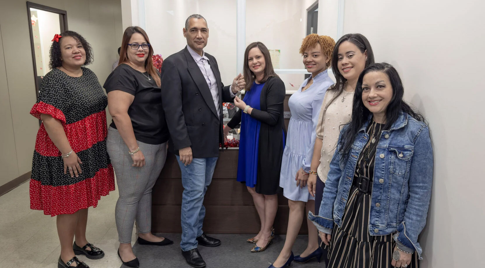 Universidad de Puerto Rico en Carolina Inaugura Nuevas Facilidades de Asistencia Económica