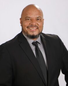 Dr. José Santiago